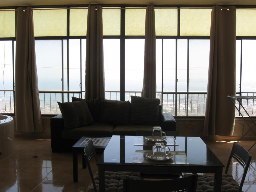 Haifa Vacation Flat Hotel Room photo